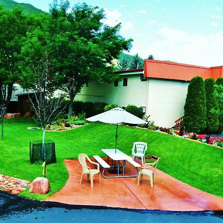 Glenwood Springs Cedar Lodge Facilități foto